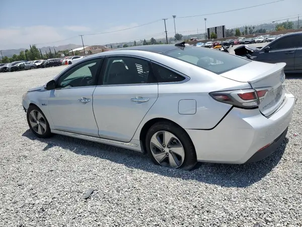 KMHE34L10HA050861 2017 HYUNDAI SONATA - Image 2