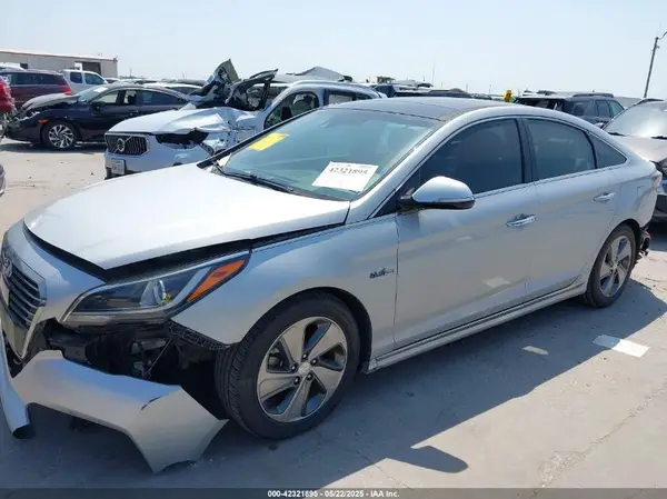 KMHE34L10HA056515 2017 HYUNDAI SONATA - Image 2