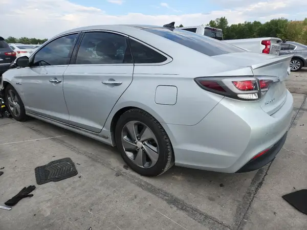KMHE34L10HA059379 2017 HYUNDAI SONATA - Image 2