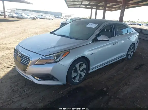 KMHE34L11GA020251 2016 HYUNDAI SONATA - Image 2