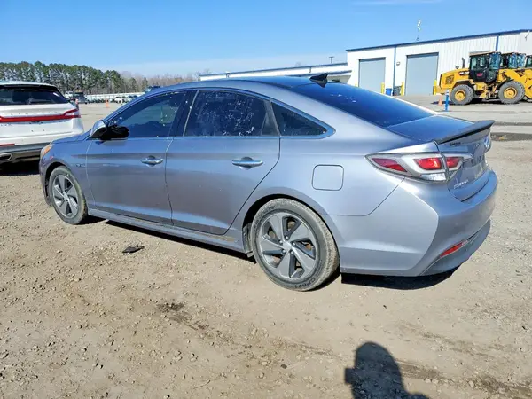 KMHE34L11GA021562 2016 HYUNDAI SONATA - Image 2