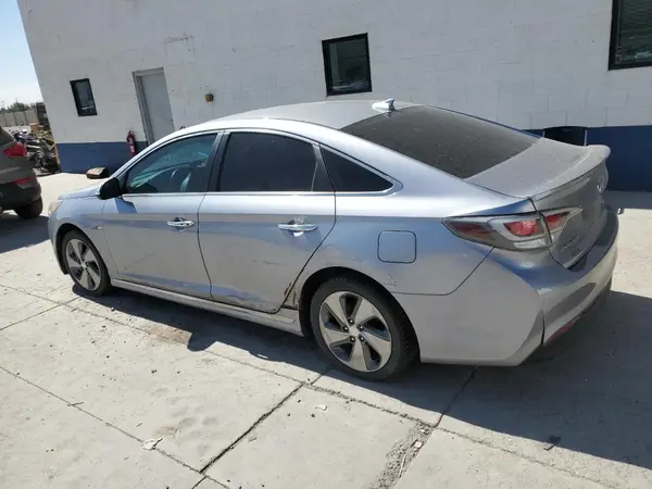 KMHE34L11GA021660 2016 HYUNDAI SONATA - Image 2