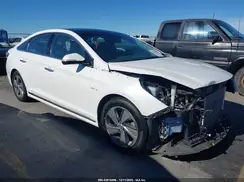 KMHE34L11GA024493 2016 HYUNDAI SONATA