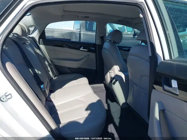 KMHE34L11GA024493 2016 HYUNDAI SONATA - Image 8