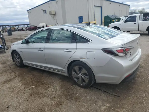 KMHE34L11GA027703 2016 HYUNDAI SONATA - Image 2