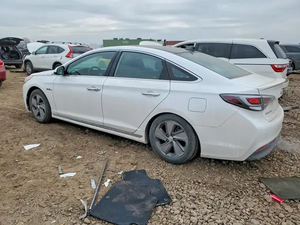 KMHE34L11GA028723 2016 HYUNDAI SONATA - Image 2