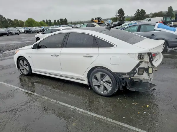 KMHE34L11GA028821 2016 HYUNDAI SONATA - Image 2