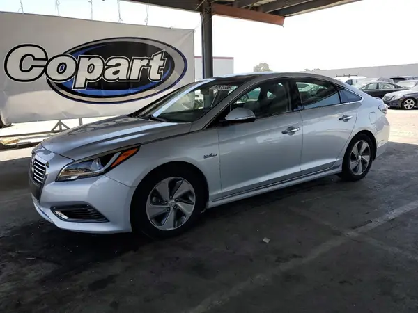 KMHE34L11GA034831 2016 HYUNDAI SONATA - Image 1