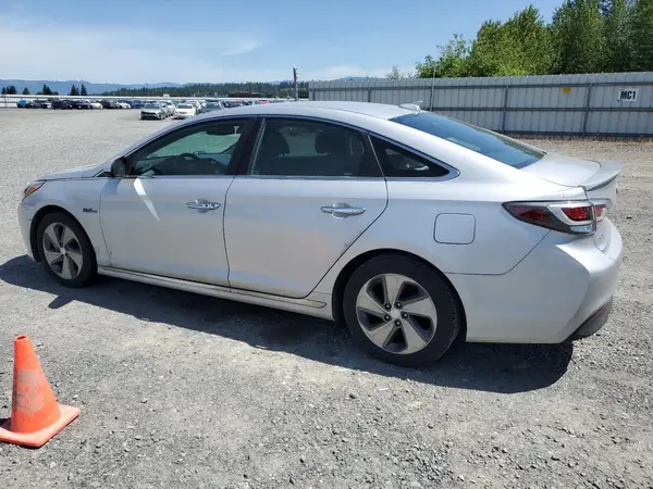 KMHE34L11HA046060 2017 HYUNDAI SONATA - Image 2