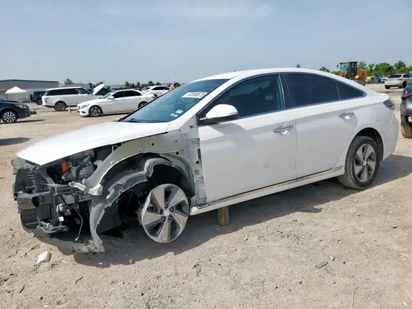 KMHE34L11HA046124 2017 HYUNDAI SONATA - Image 1