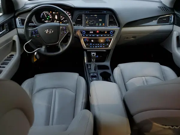 KMHE34L11HA054983 2017 HYUNDAI SONATA - Image 8