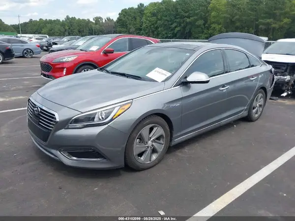 KMHE34L11HA060198 2017 HYUNDAI SONATA - Image 2