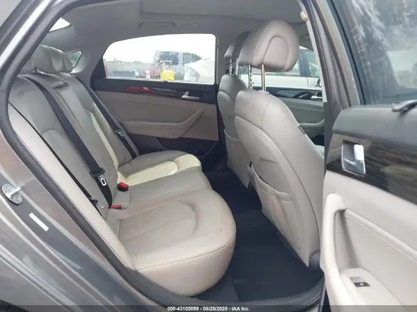 KMHE34L11HA060198 2017 HYUNDAI SONATA - Image 8
