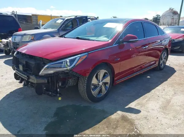 KMHE34L12GA026169 2016 HYUNDAI SONATA - Image 2