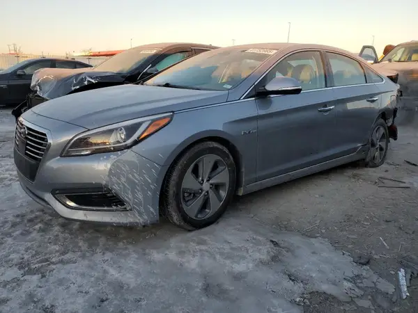 KMHE34L12GA026351 2016 HYUNDAI SONATA - Image 1