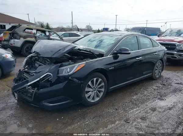 KMHE34L12GA026365 2016 HYUNDAI SONATA - Image 2
