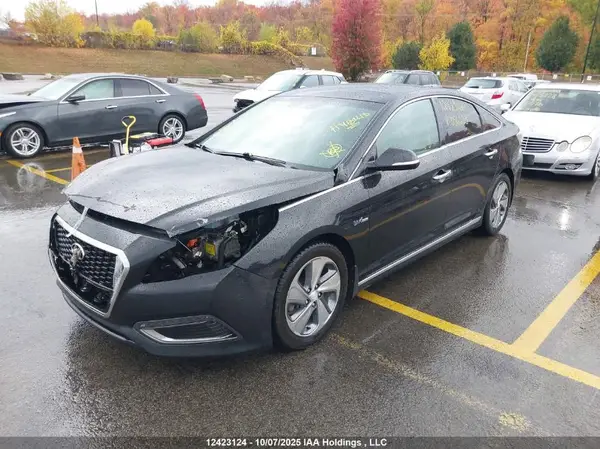 KMHE34L12HA056628 2017 HYUNDAI SONATA - Image 2