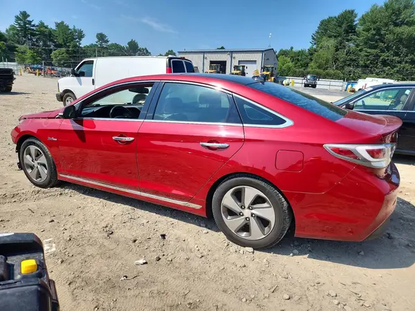KMHE34L13GA017867 2016 HYUNDAI SONATA - Image 2