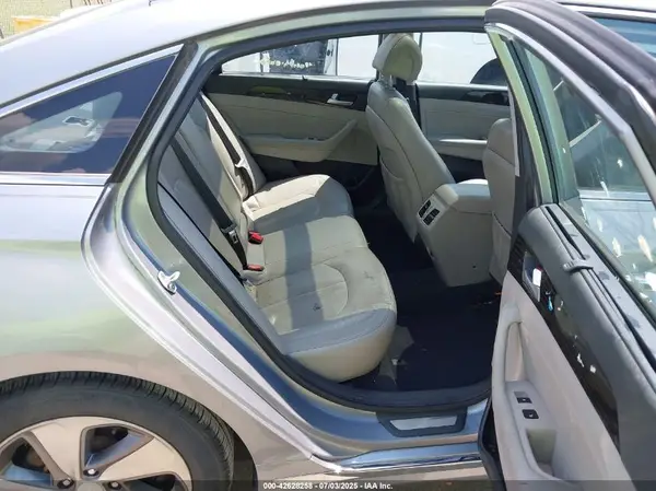 KMHE34L13GA026598 2016 HYUNDAI SONATA - Image 8
