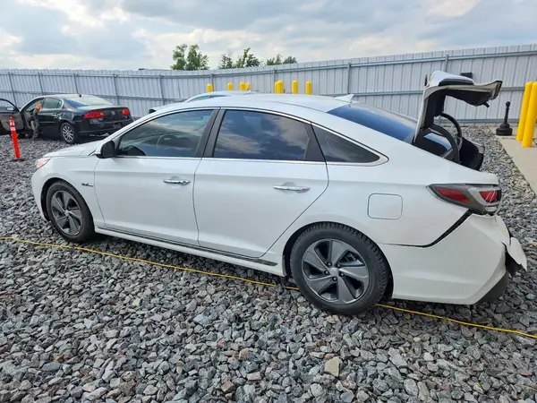 KMHE34L13GA027573 2016 HYUNDAI SONATA - Image 2