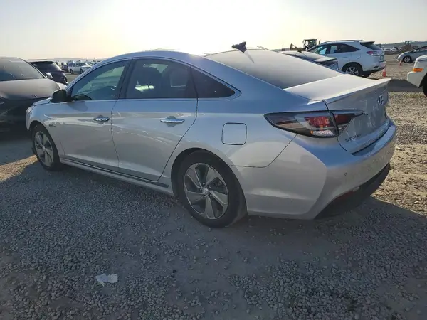 KMHE34L13GA028173 2016 HYUNDAI SONATA - Image 2