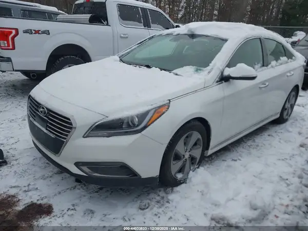 KMHE34L13GA030683 2016 HYUNDAI SONATA - Image 2