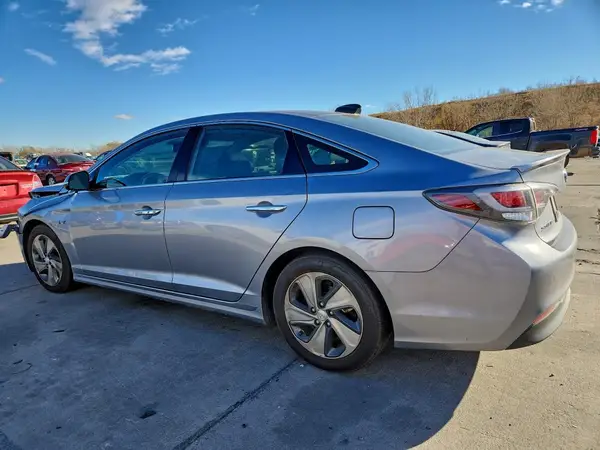 KMHE34L13HA046707 2017 HYUNDAI SONATA - Image 2