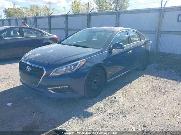 KMHE34L14GA007798 2016 HYUNDAI SONATA - Image 2