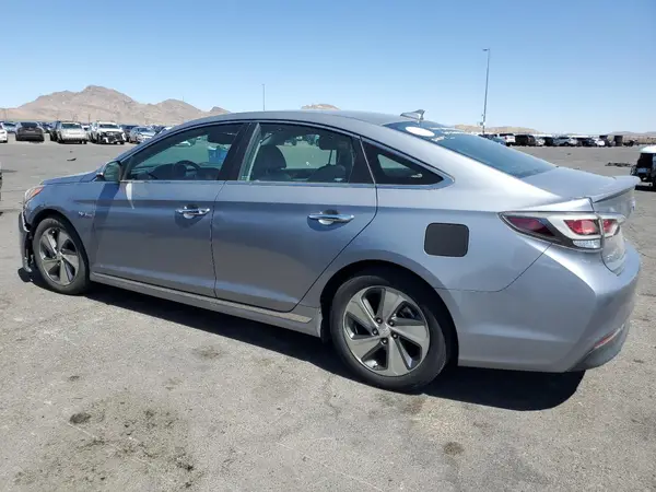 KMHE34L14GA012841 2016 HYUNDAI SONATA - Image 2