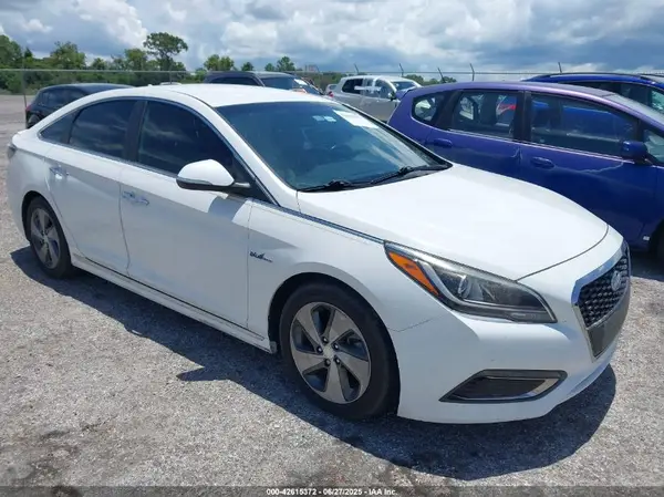 KMHE34L14GA017022 2016 HYUNDAI SONATA - Image 1