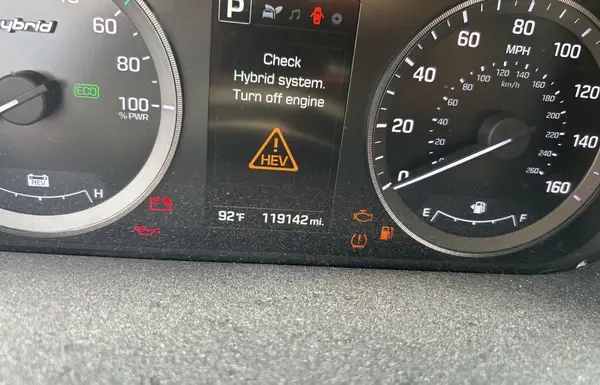 KMHE34L14GA017750 2016 HYUNDAI SONATA - Image 8