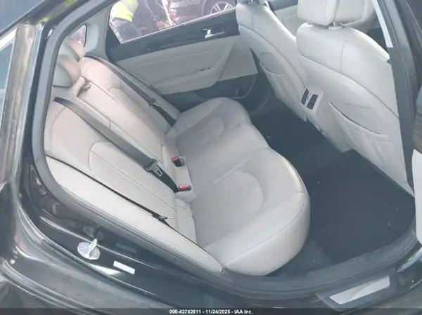 KMHE34L14GA018736 2016 HYUNDAI SONATA - Image 8