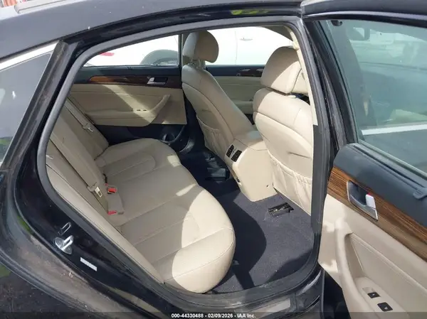 KMHE34L14GA020079 2016 HYUNDAI SONATA - Image 8