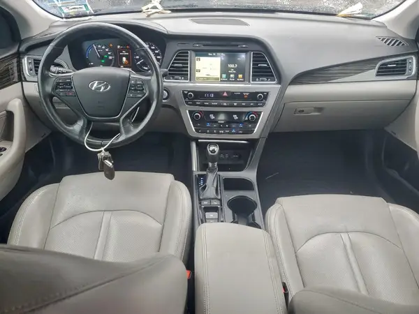 KMHE34L14GA023287 2016 HYUNDAI SONATA - Image 8