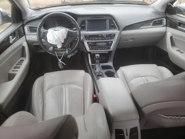 KMHE34L14GA023354 2016 HYUNDAI SONATA - Image 8