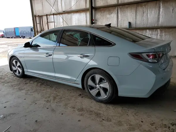 KMHE34L14GA030658 2016 HYUNDAI SONATA - Image 2