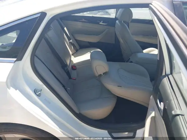 KMHE34L14GA031888 2016 HYUNDAI SONATA - Image 8