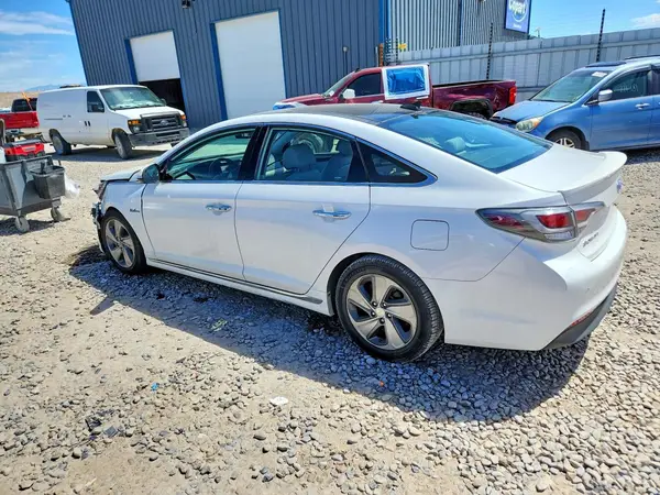 KMHE34L14GA033379 2016 HYUNDAI SONATA - Image 2