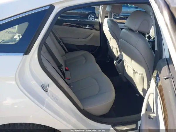 KMHE34L14HA050748 2017 HYUNDAI SONATA - Image 8