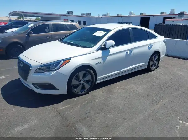 KMHE34L14HA051396 2017 HYUNDAI SONATA - Image 2
