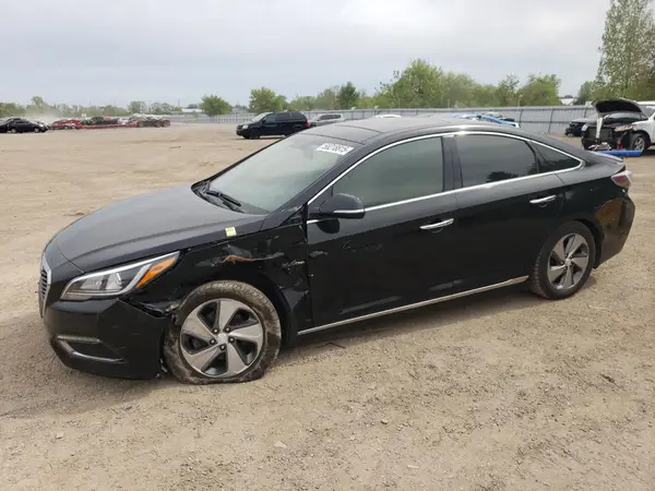 KMHE34L14HA051754 2017 HYUNDAI SONATA - Image 1