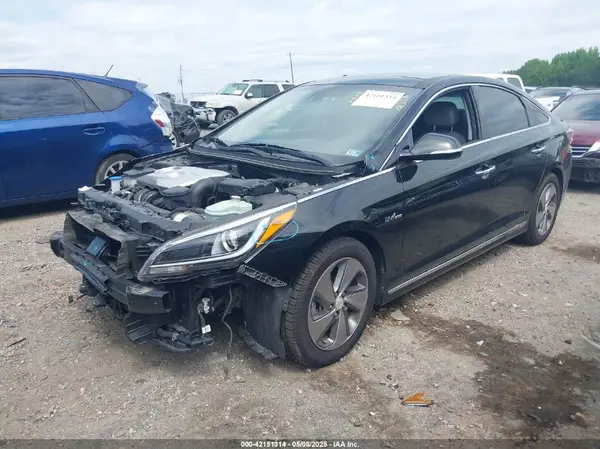 KMHE34L14HA058526 2017 HYUNDAI SONATA - Image 2