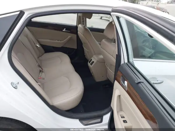 KMHE34L15GA009799 2016 HYUNDAI SONATA - Image 8
