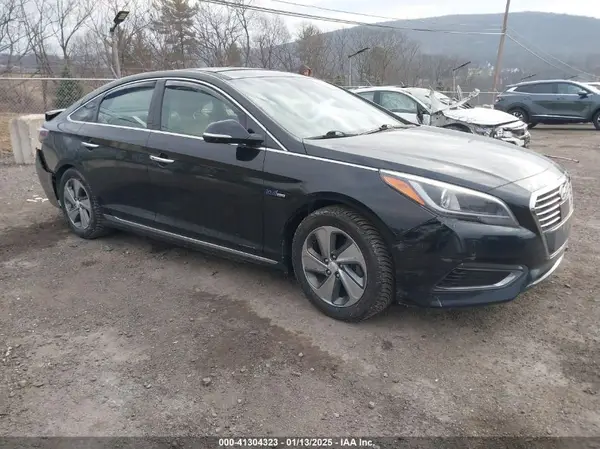 KMHE34L15GA019264 2016 HYUNDAI SONATA - Image 1