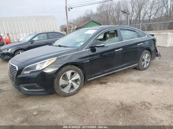 KMHE34L15GA019264 2016 HYUNDAI SONATA - Image 2