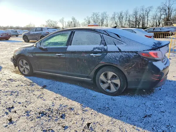 KMHE34L15GA020057 2016 HYUNDAI SONATA - Image 2