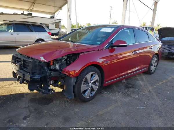 KMHE34L15GA023038 2016 HYUNDAI SONATA - Image 2
