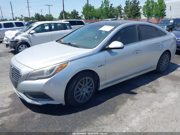 KMHE34L15GAO24559 2016 HYUNDAI SONATA - Image 2