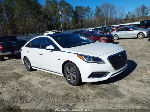 KMHE34L15HA051021 2017 HYUNDAI SONATA - Image 1