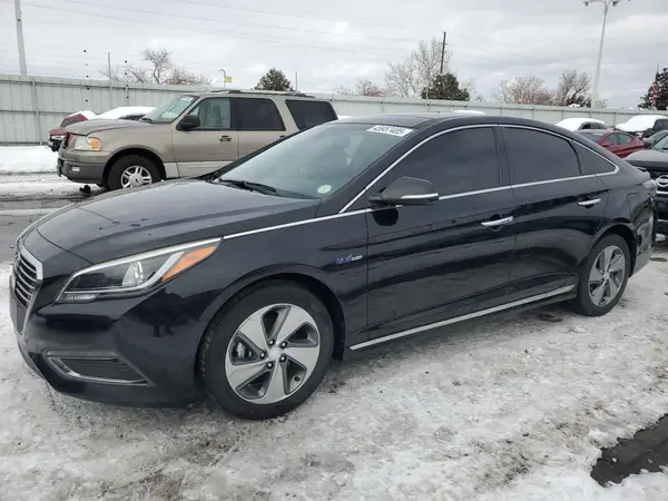 KMHE34L15HA051844 2017 HYUNDAI SONATA - Image 1